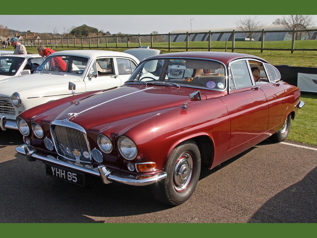 Jaguar MK X 1