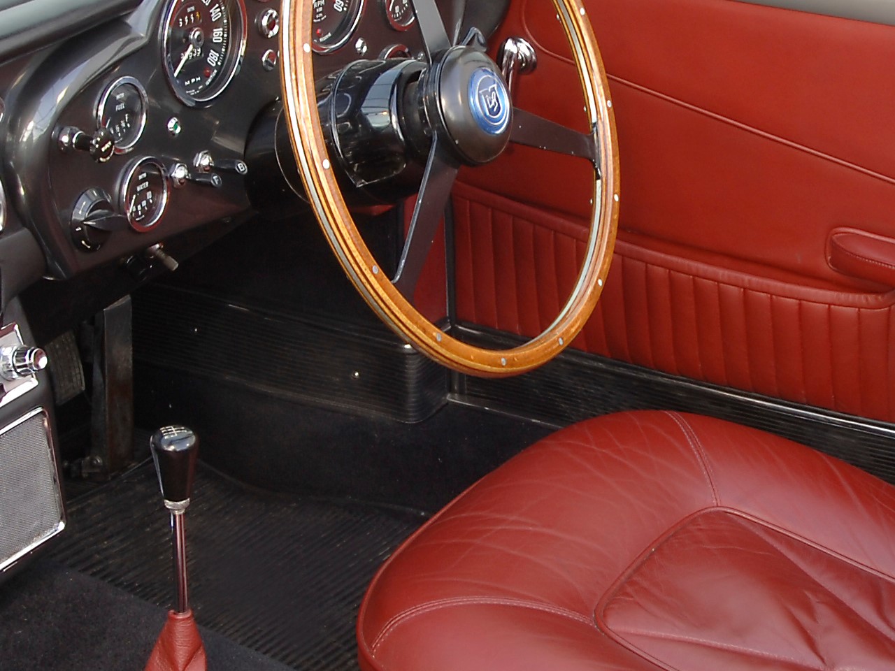 1965-1966 Volante (short chassis) 3