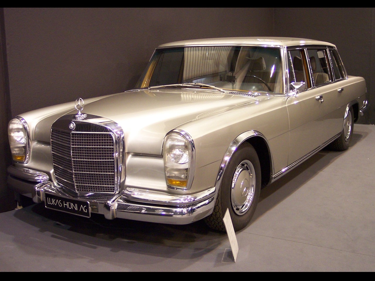 Mercedes-Benz 600 (1963-1978) (Internal Type Mercedes W100)