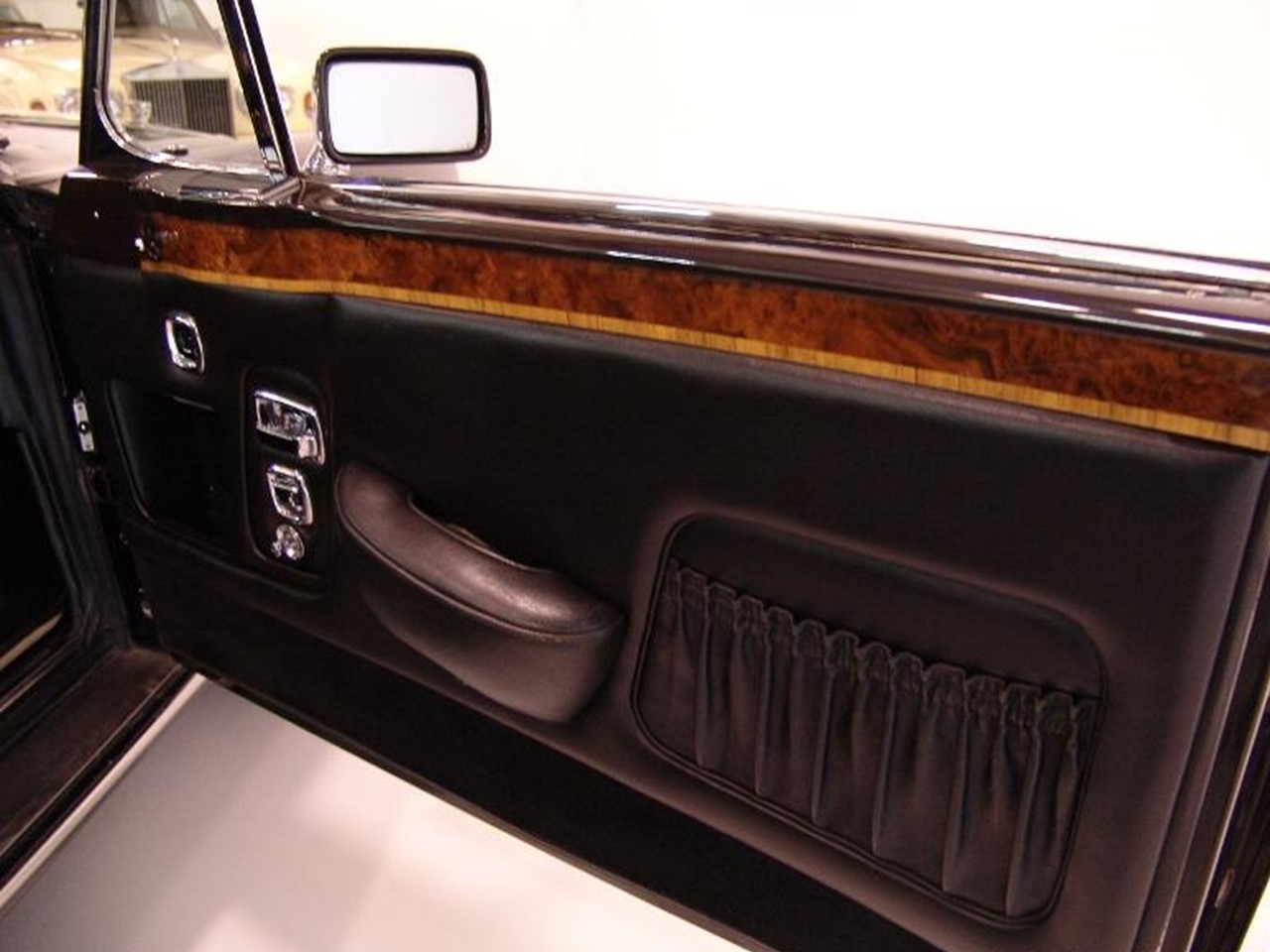 1978 Bentley Corniche convertible 9