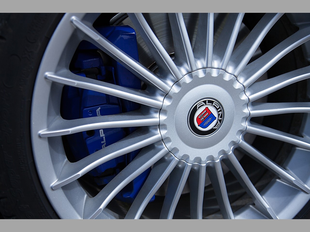 Alpina B6 alloy wheels 2