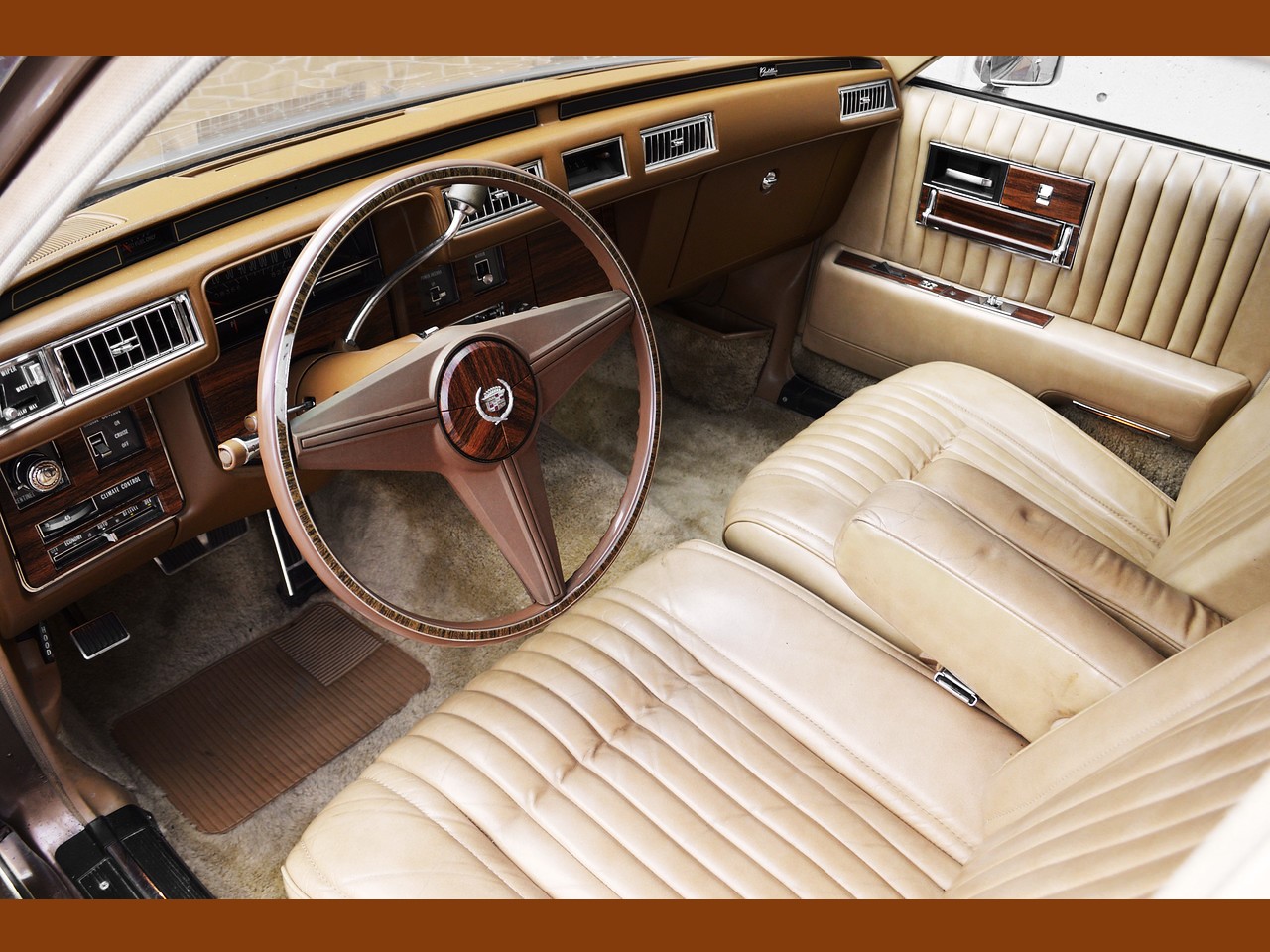 1976 Cadillac Seville 25