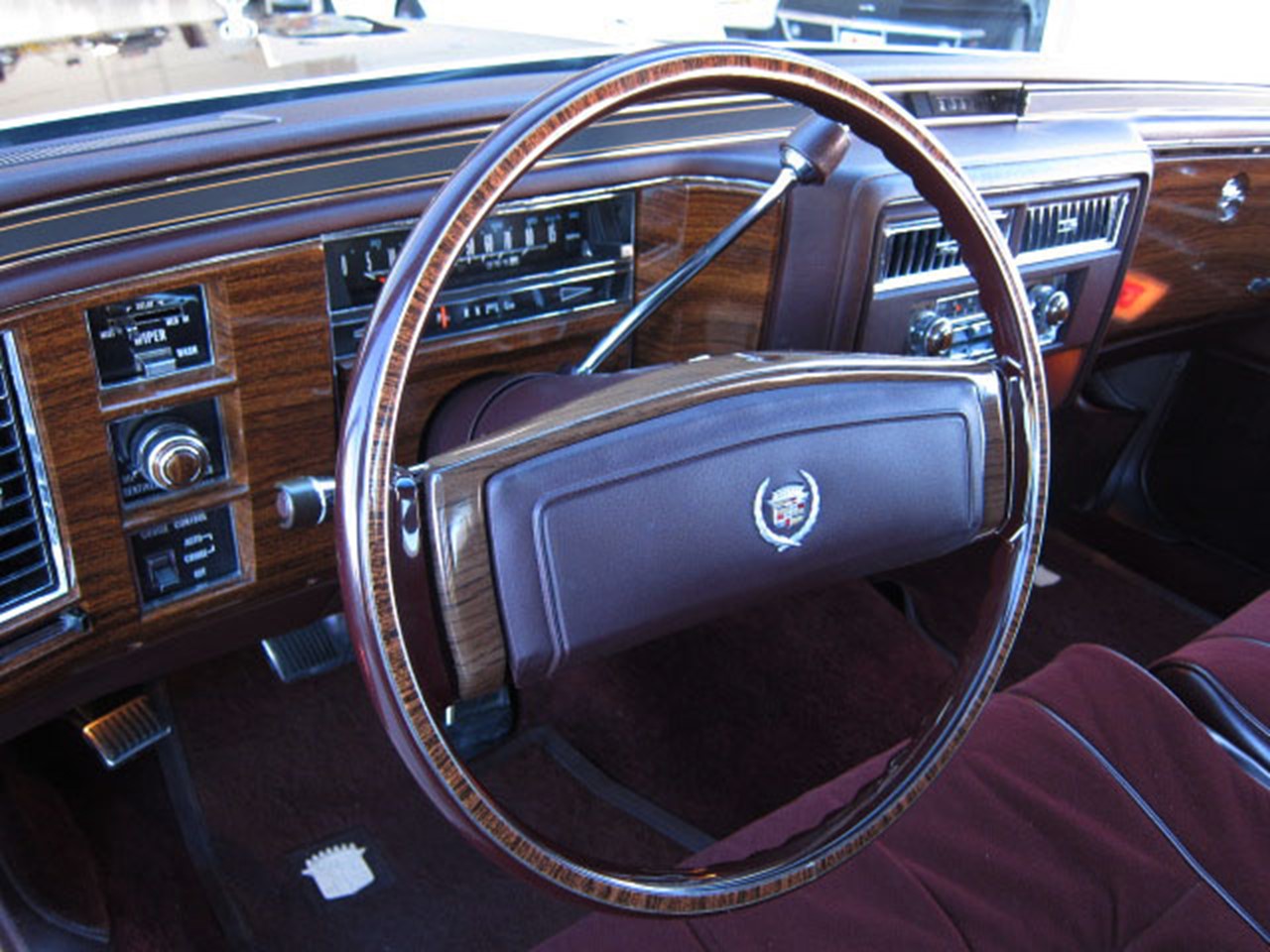 1977 Fleetwood Brougham 9