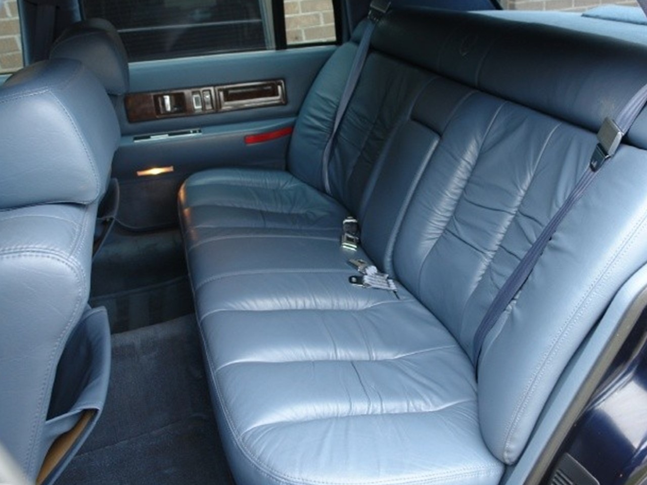 1994 Fleetwood Brougham 17