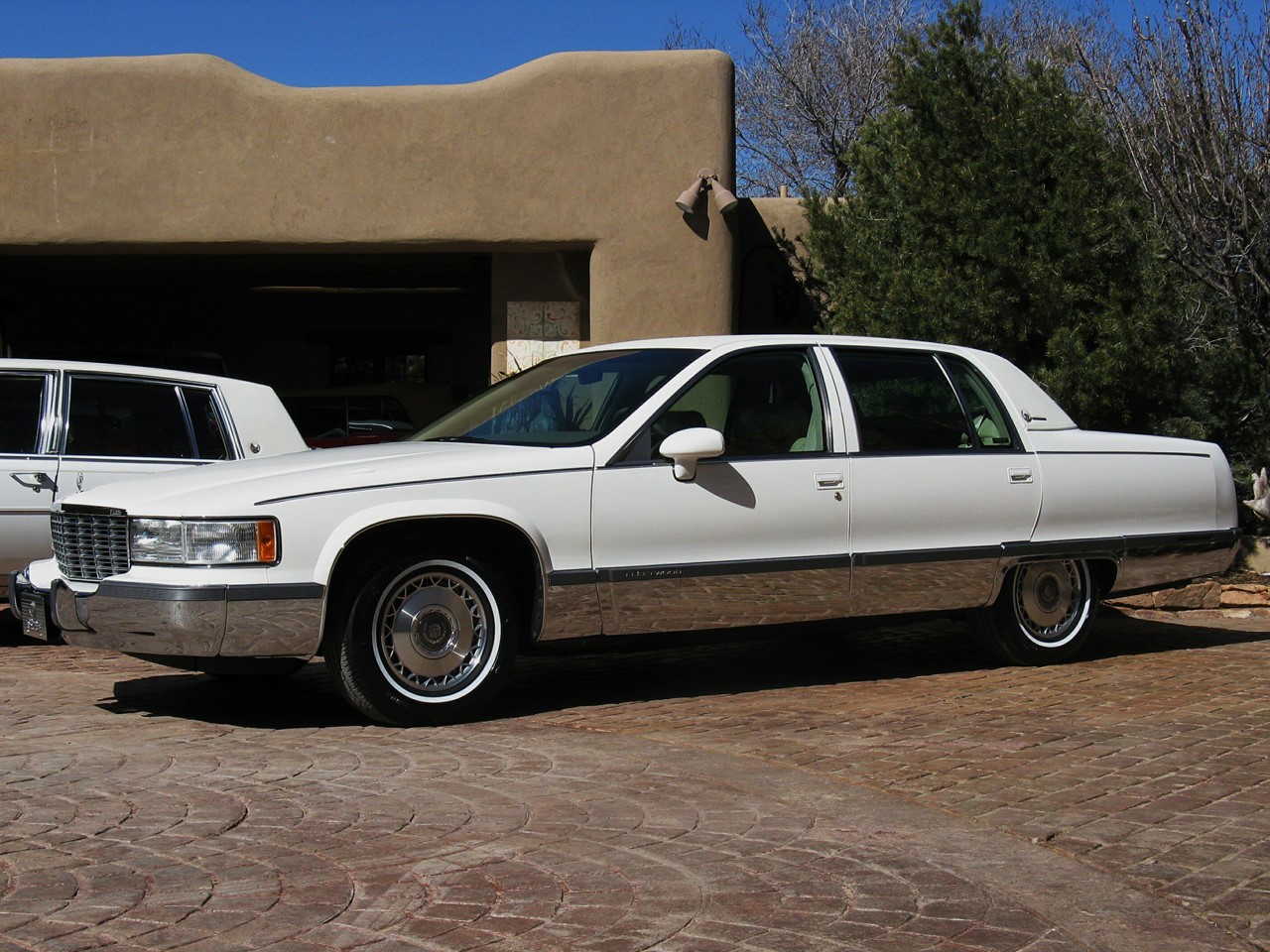 1994 Fleetwood Brougham white 4