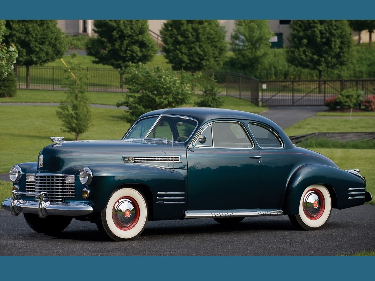 1941 Cadillac Sixty-two Coupe