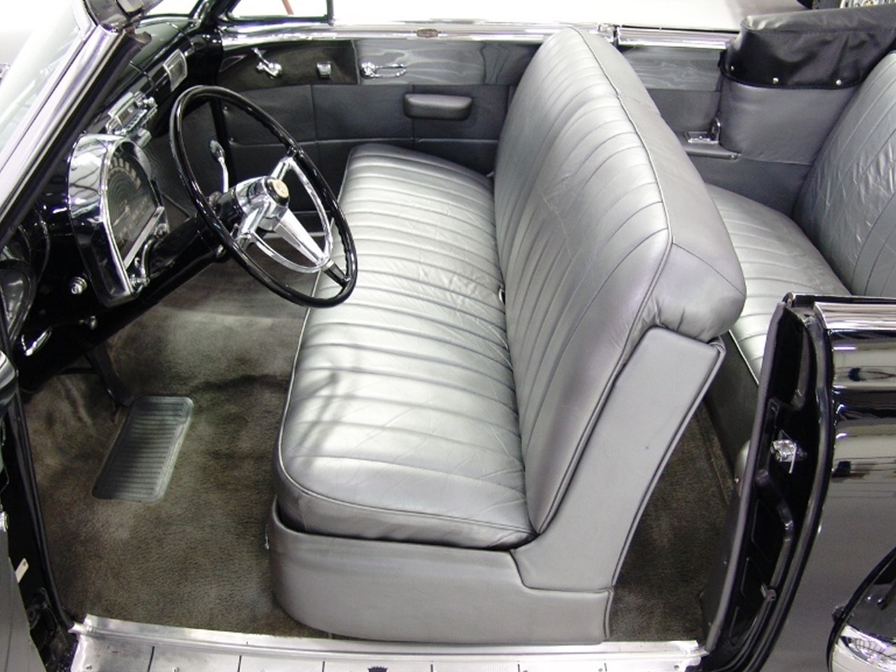 1948 Cadillac Series 62 convertible 2