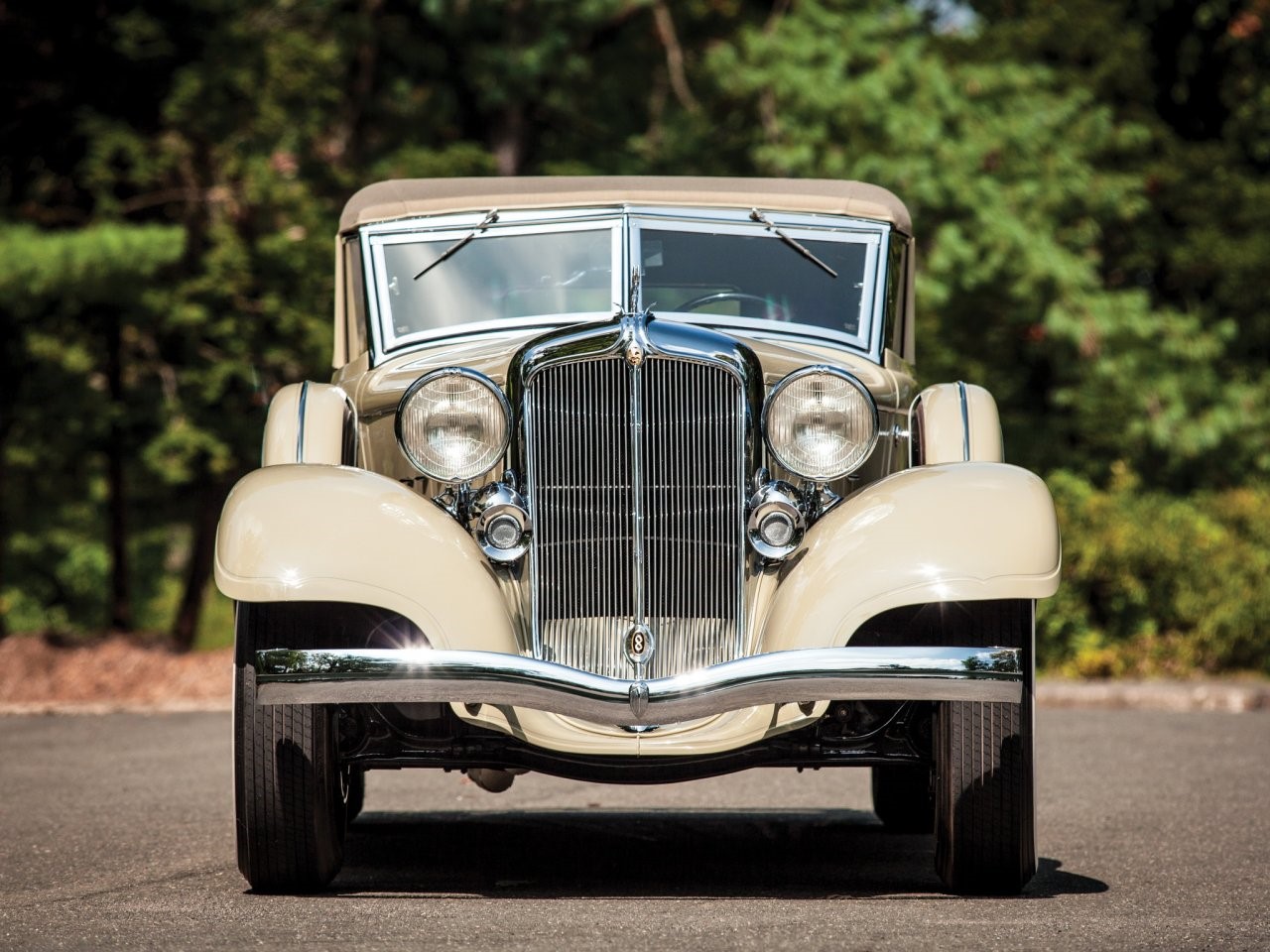 1933 Chrysler Imperial Custom LeBaron