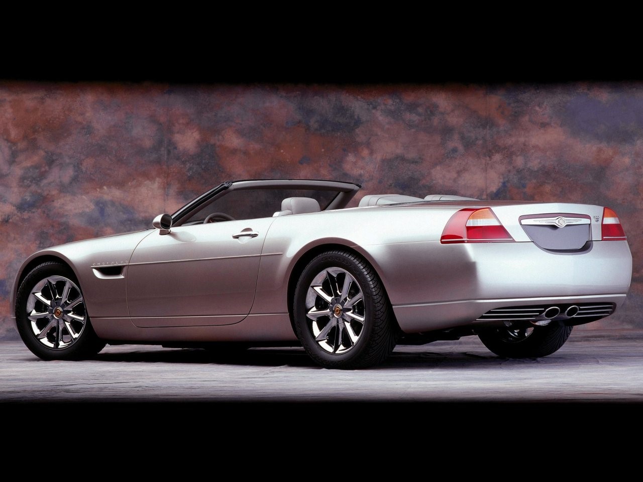 2000 Chrysler 300C concept 5