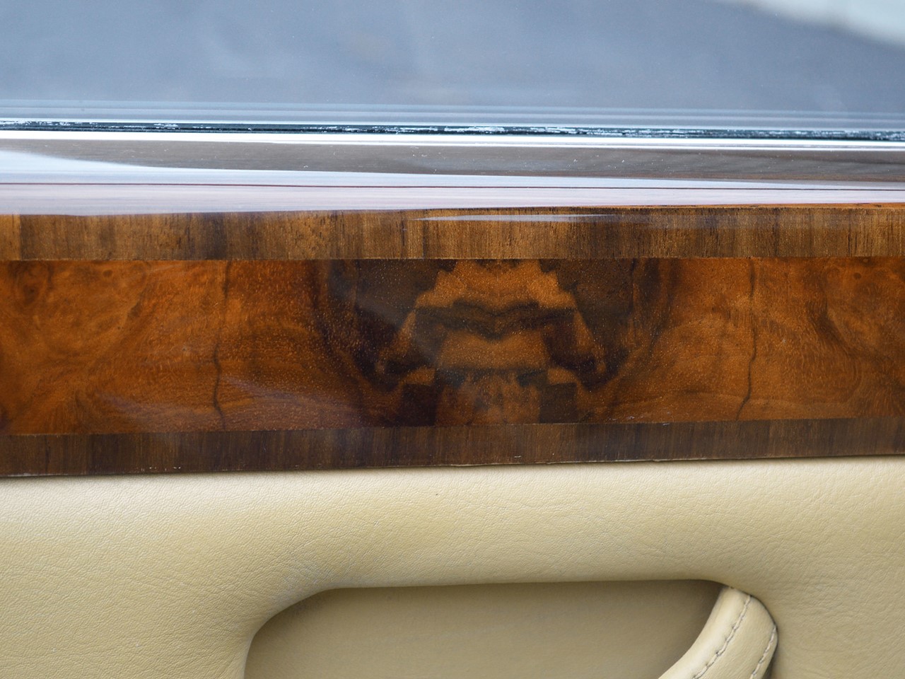 2078 Silver Wraith II Gold 10