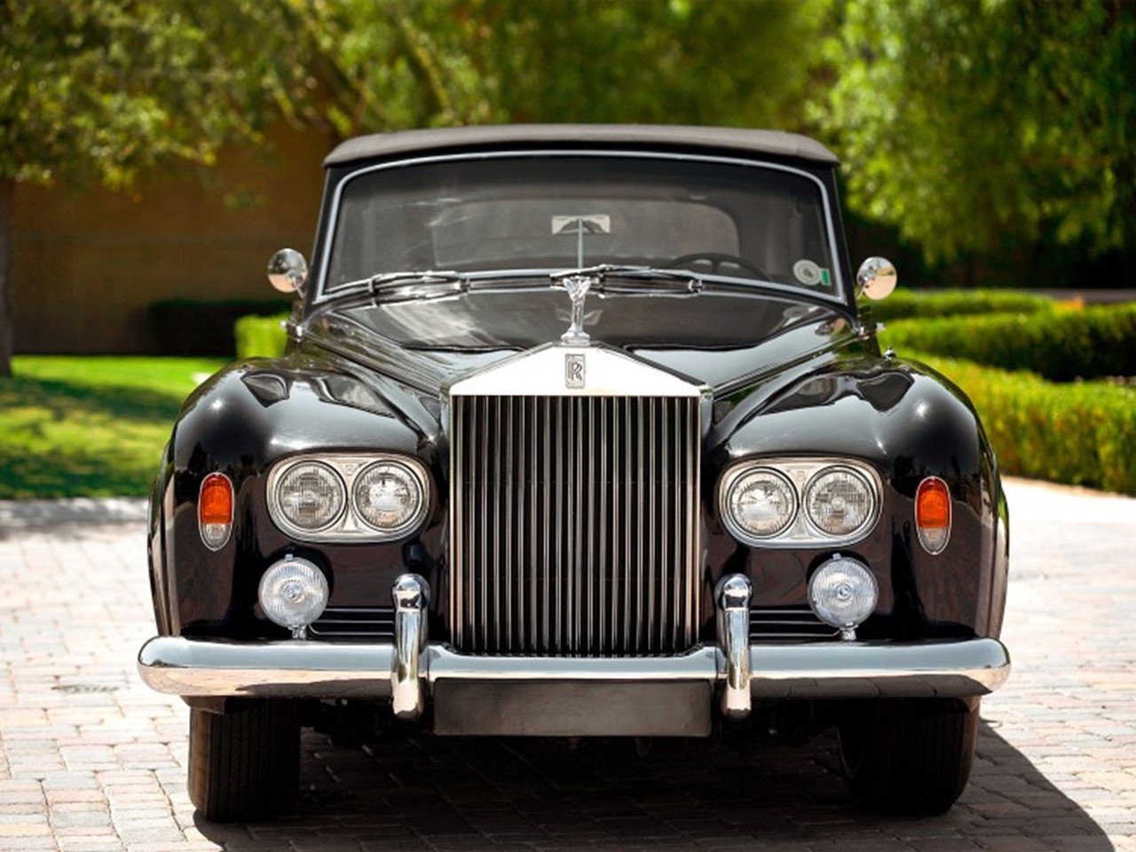 Silver Cloud Series III Mulliner Park Ward 1