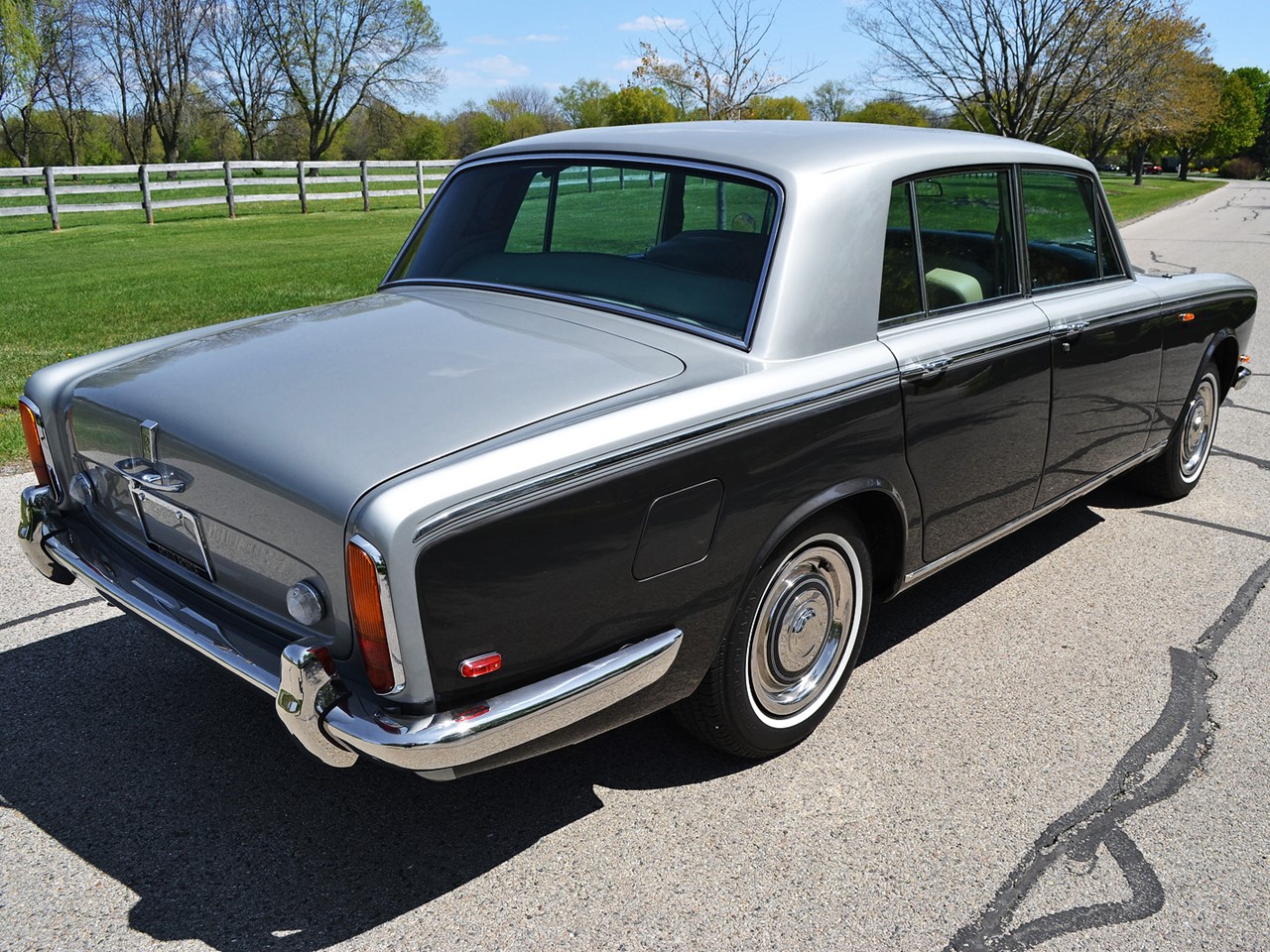1969 Silver Shadow 27