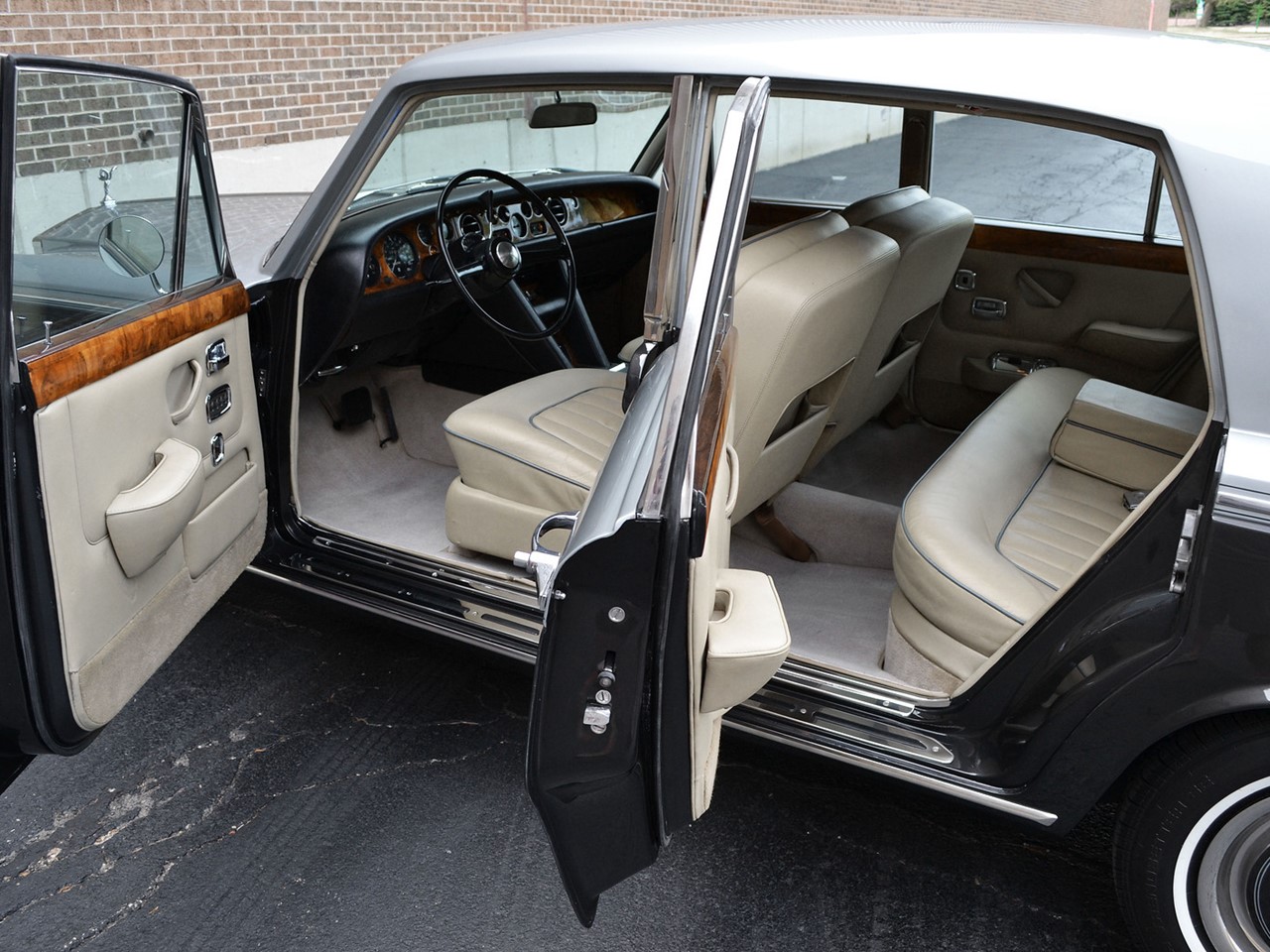 1969 Silver Shadow 9