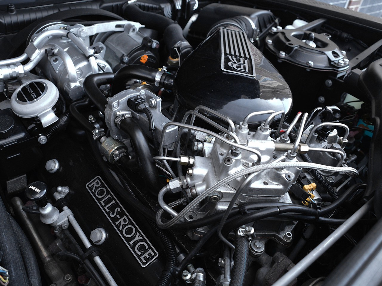 6.75 litre V8 2