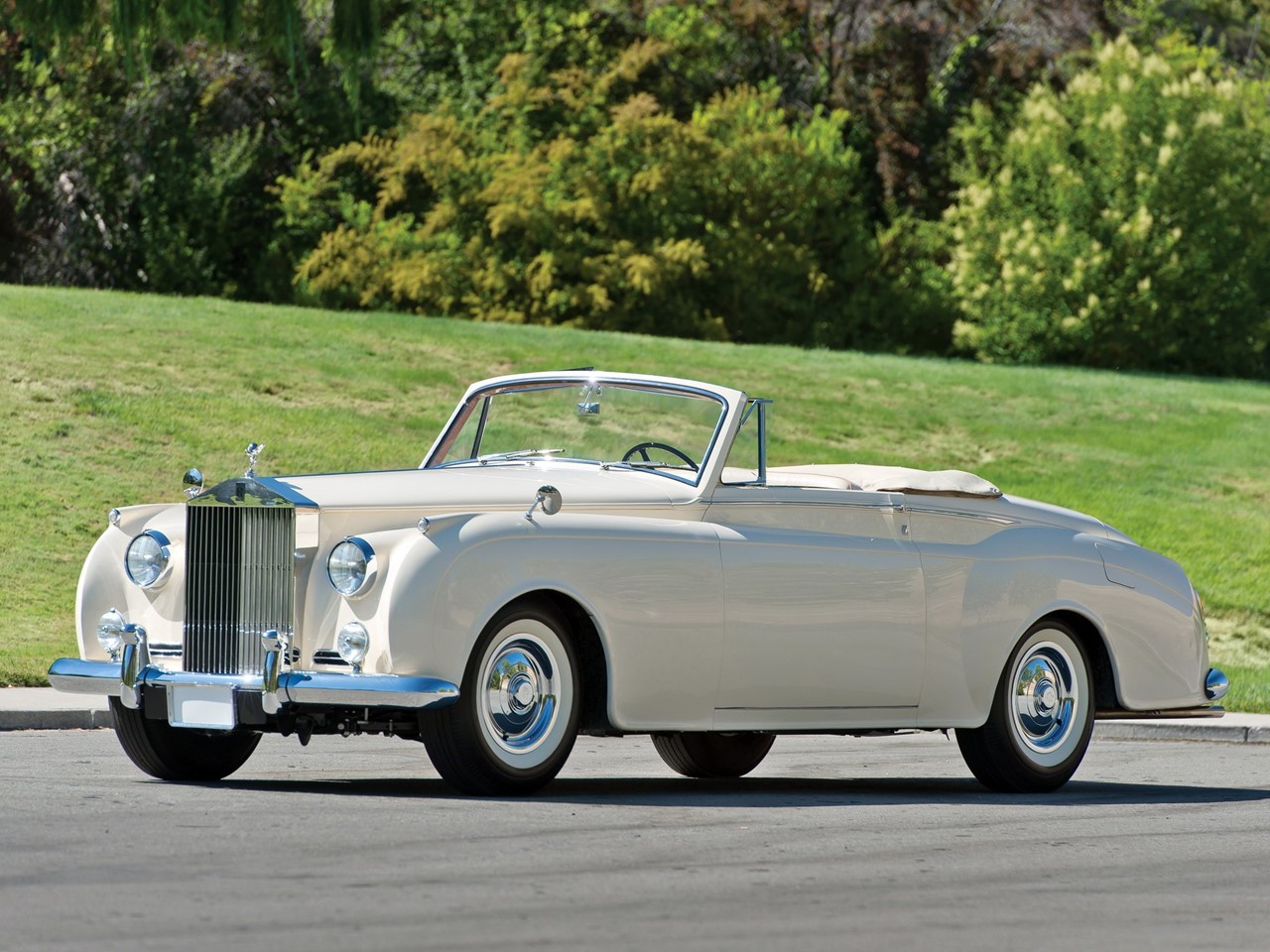 1959 Silver Cloud II Mulliner Drophead 1