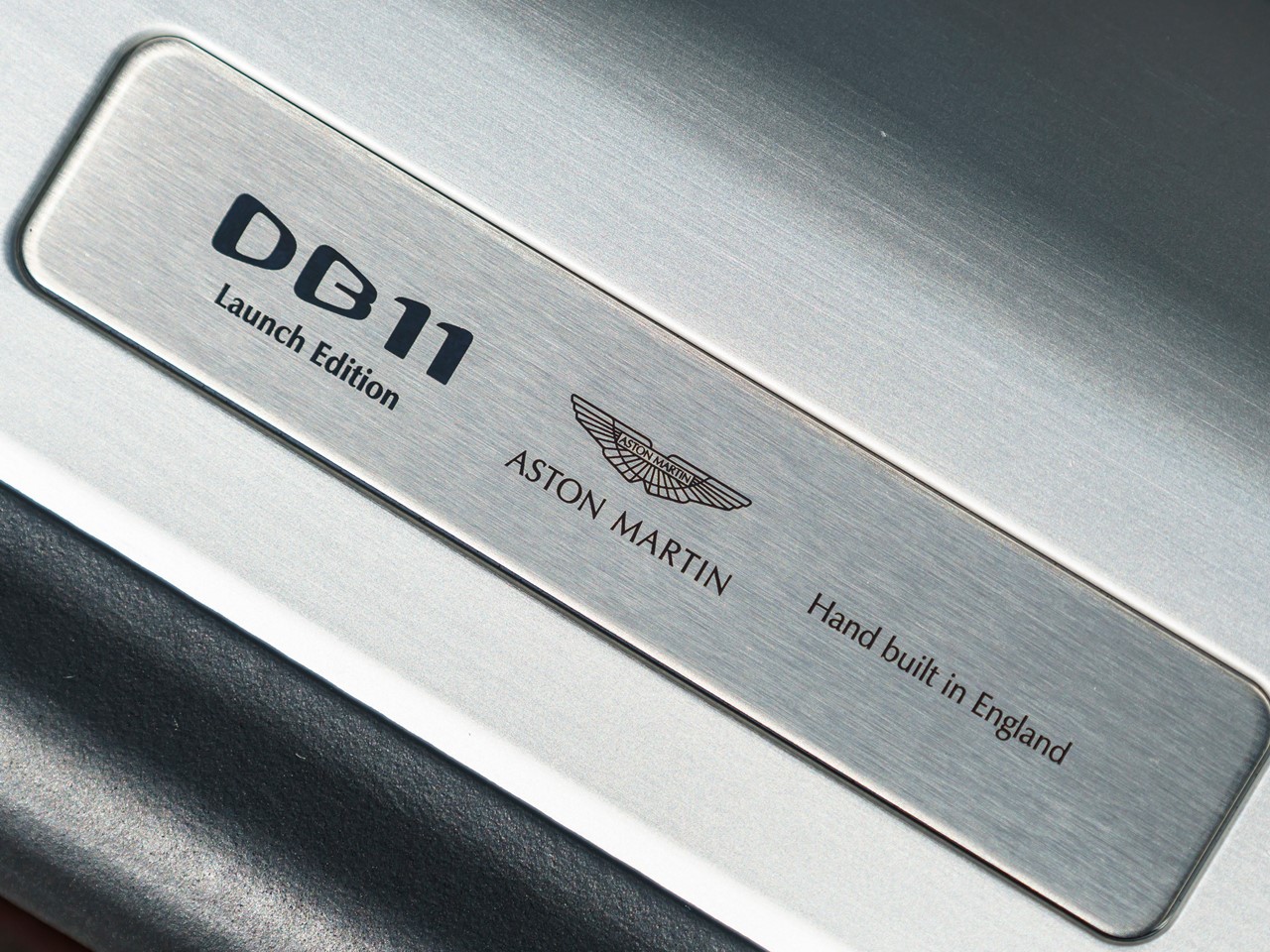 aston-martin-db11-50