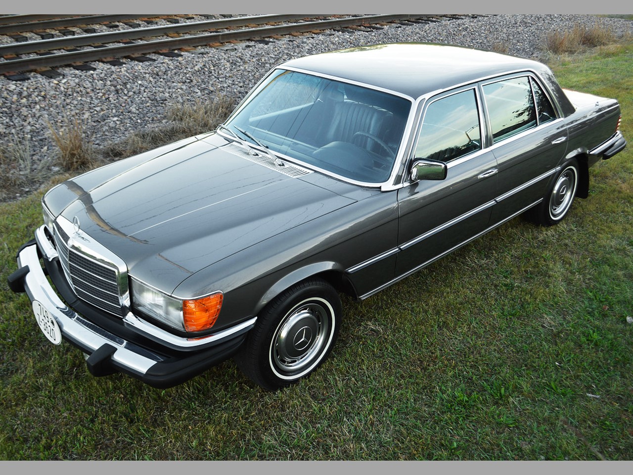 mercedes-benz-450sel-13b