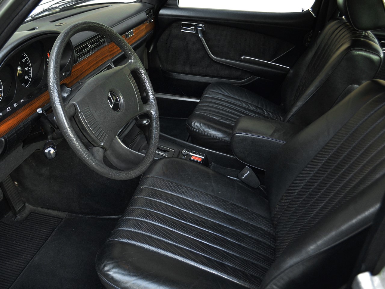 mercedes-benz-450sel-22