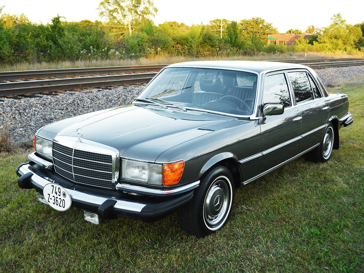mercedes-benz-450sel-5