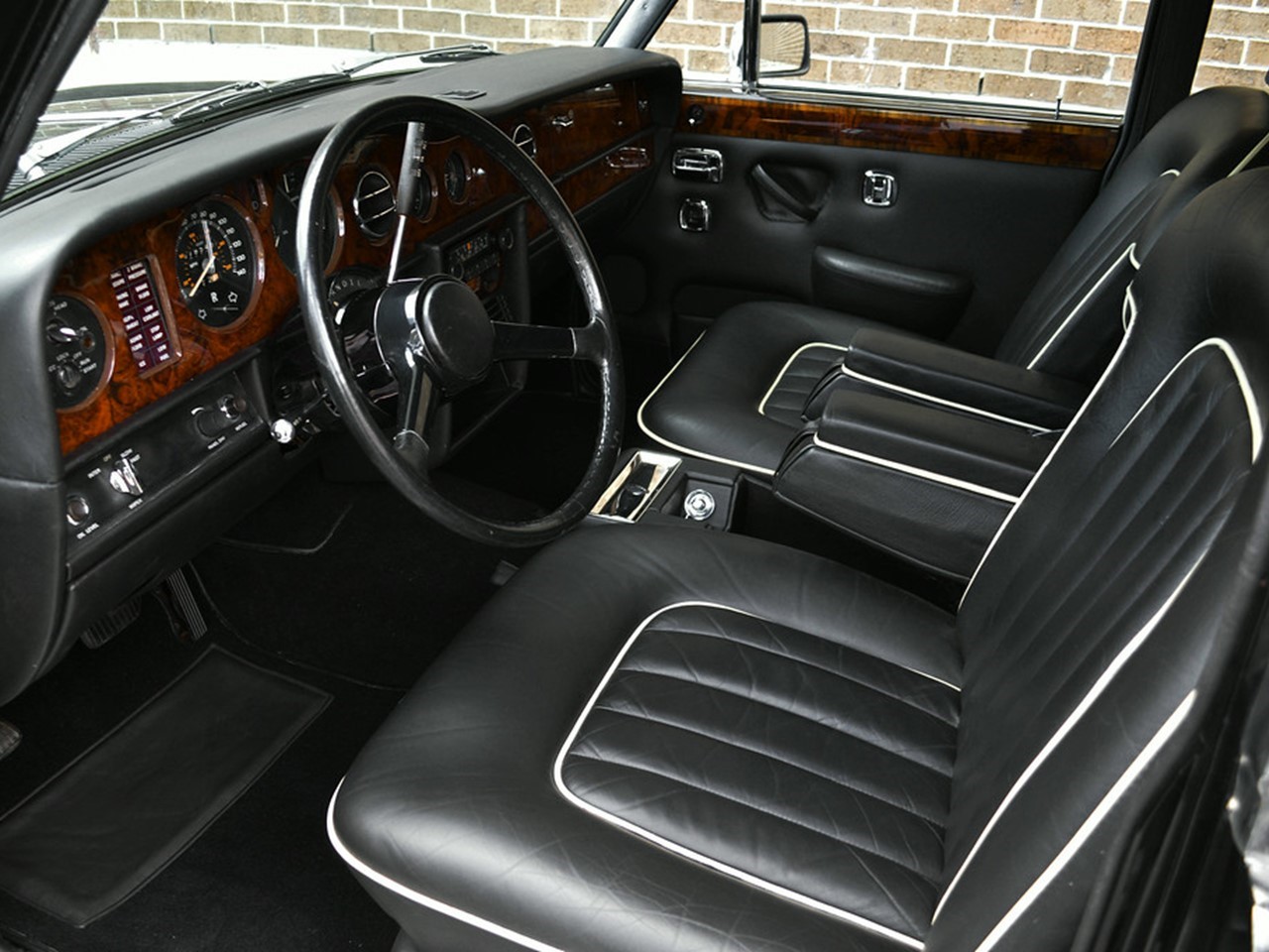 1977-bentley-t2-2