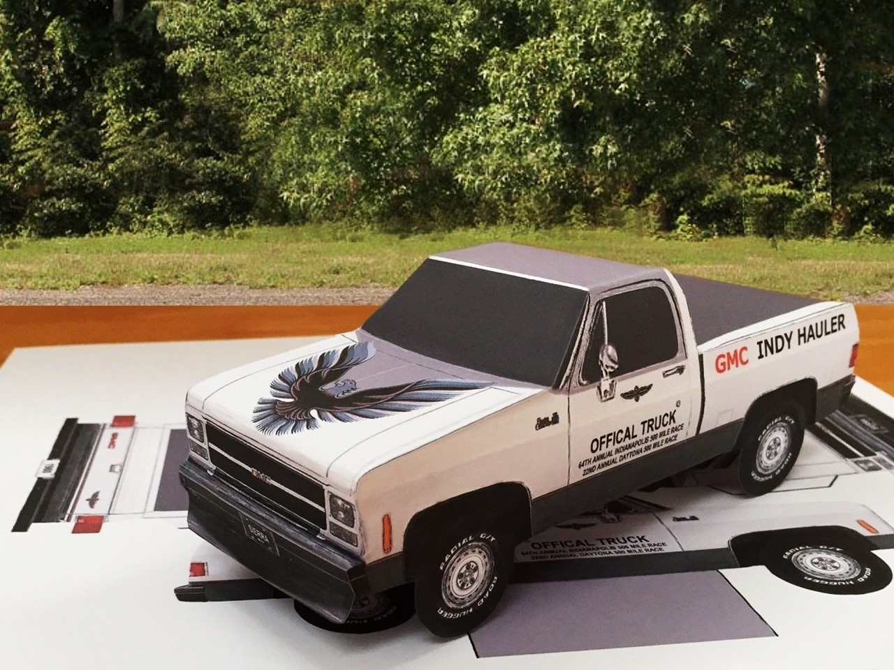 papercraft-1980-gmc-indy-hauler-short-bed