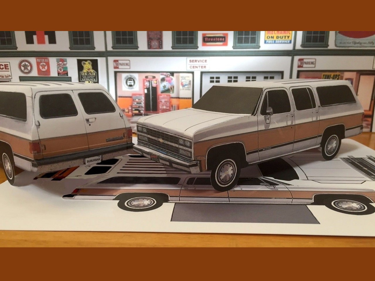 papercraft-1991-chevrolet-suburban-2-tone-colors