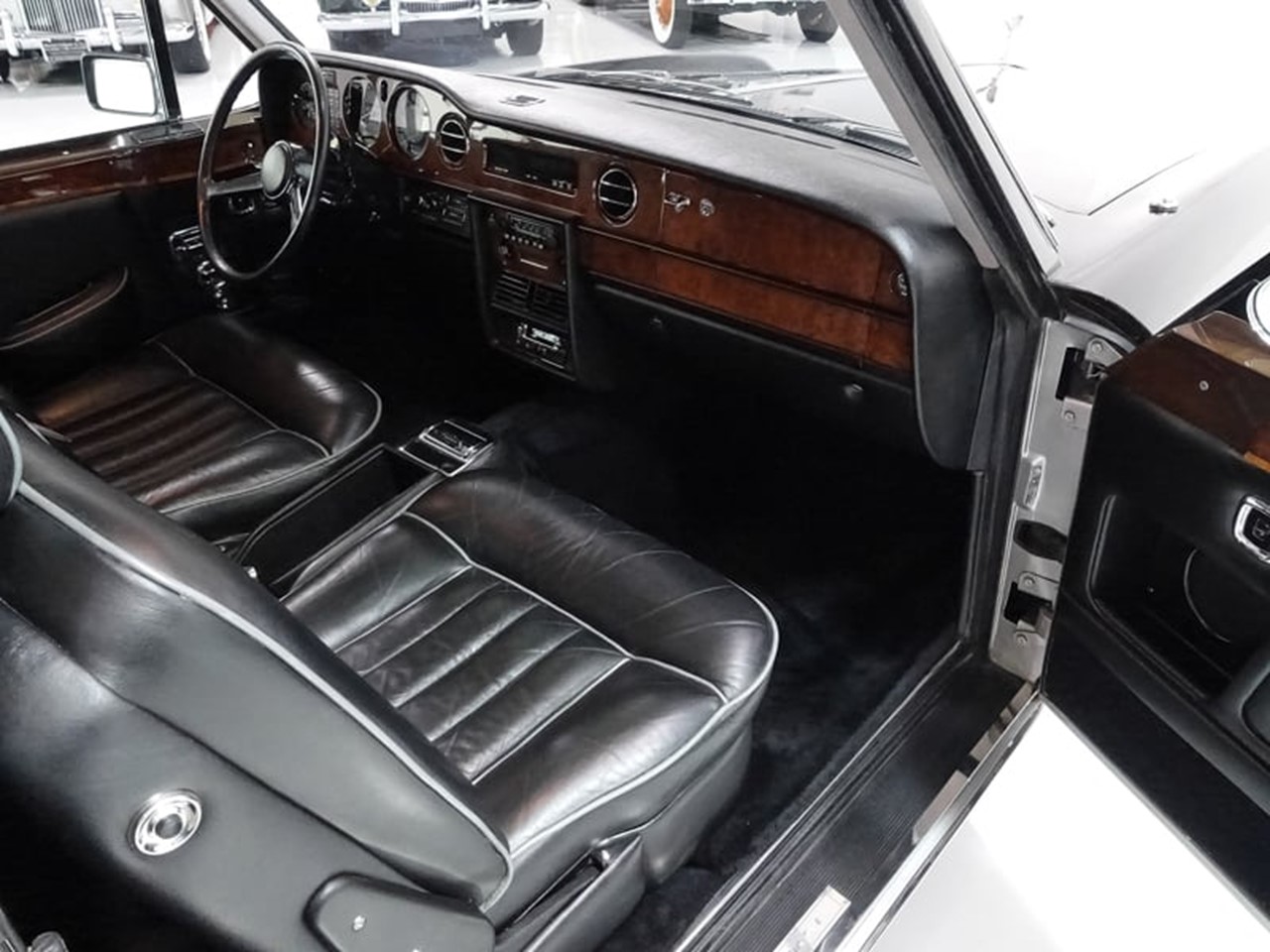 Corniche Coachbuilt coupe 15