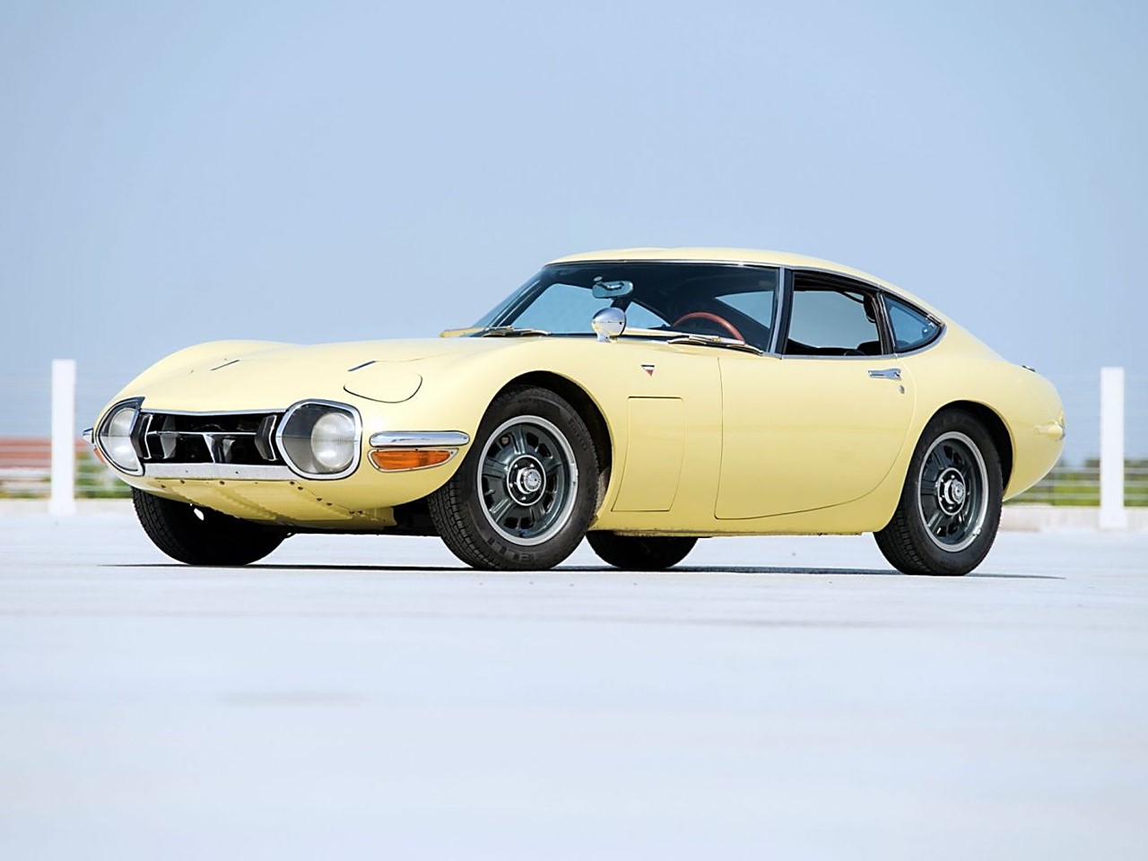 Toyota 2000GT 2