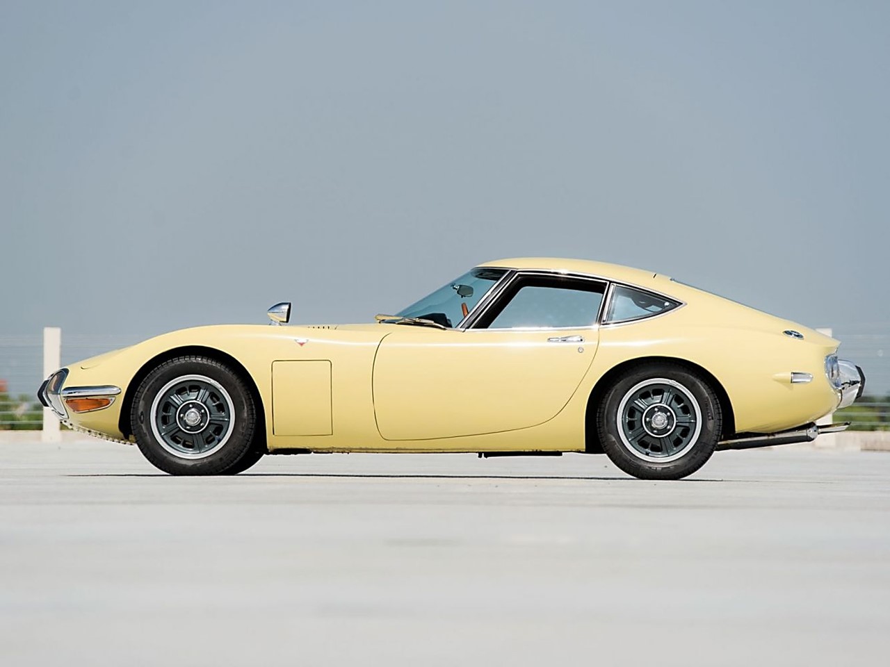 Toyota 2000GT 7