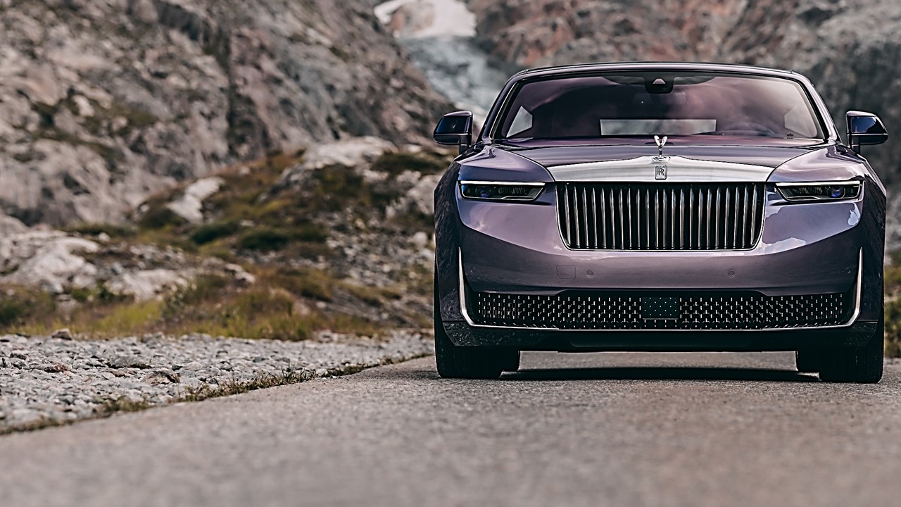 Amethyst Droptail by Rolls-Royce – NotoriousLuxury